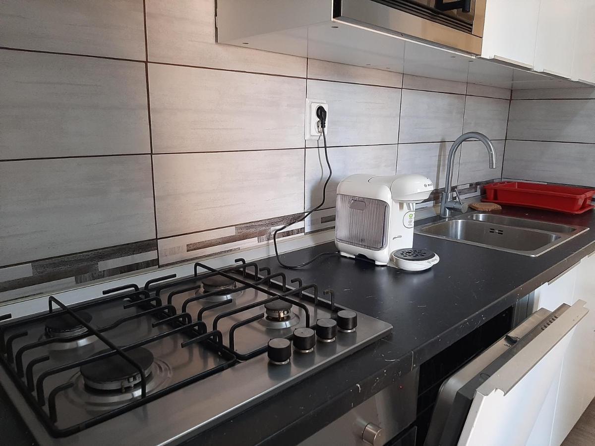 Four Rooms Apartment Central Βουκουρέστι Εξωτερικό φωτογραφία